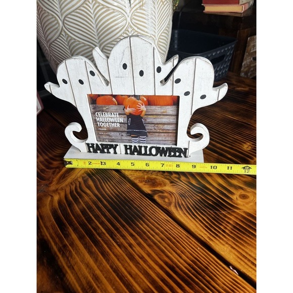 đ©”SOLDđ©” Happy halloween Photo Frame | Three Ghost Boo | White Farm House | - Picture 3 of 8